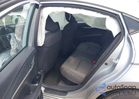 2025 Toyota Camry Le из США, поврежденный, VIN 4T1DAACK8SU518656